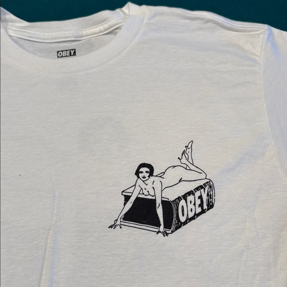 Obey NWT white Graphic Skateboard T-Shirt , M , $16 - Picture 5 of 6